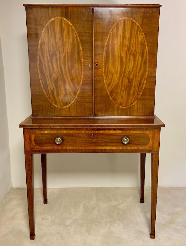 Georgian mahogany writing cabinet